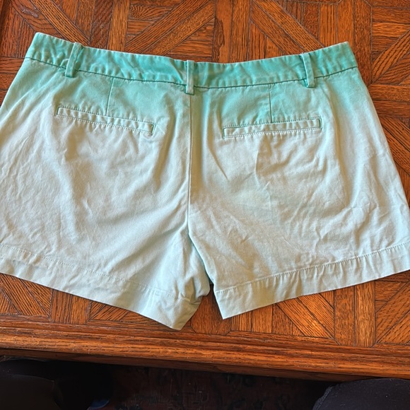 GAP ombré khaki shorts - Picture 12 of 15